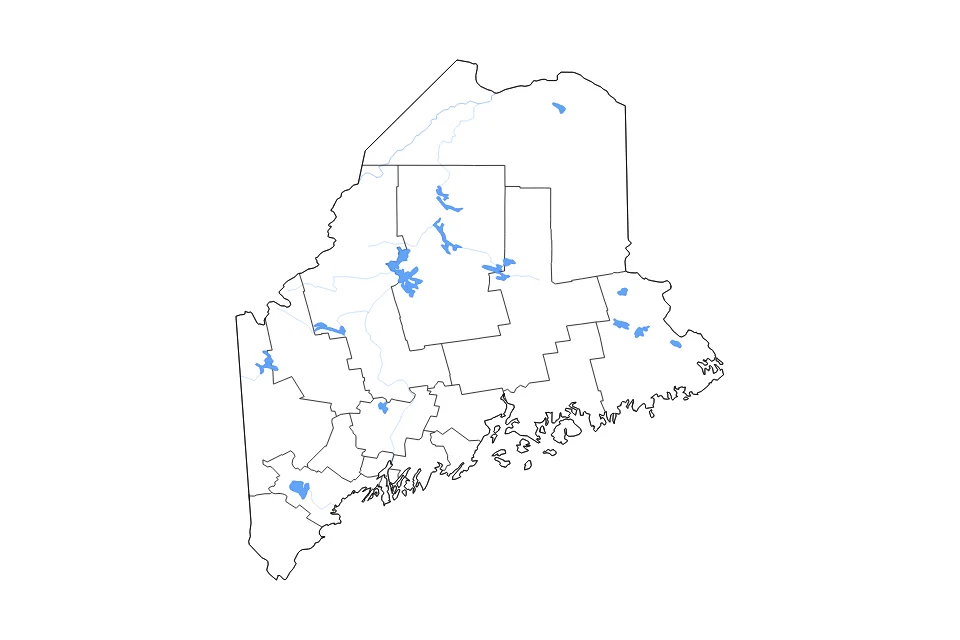 Mapa de Maine de tipo contorno, subdivisiones, lagos y ríos para América del Norte, con contorno, subdivisiones, lagos y ríos con elementos de agua como Moosehead Lake, Sebago Lake, y Chesuncook Lake, Caribou Lake, Ripogenus Lake.