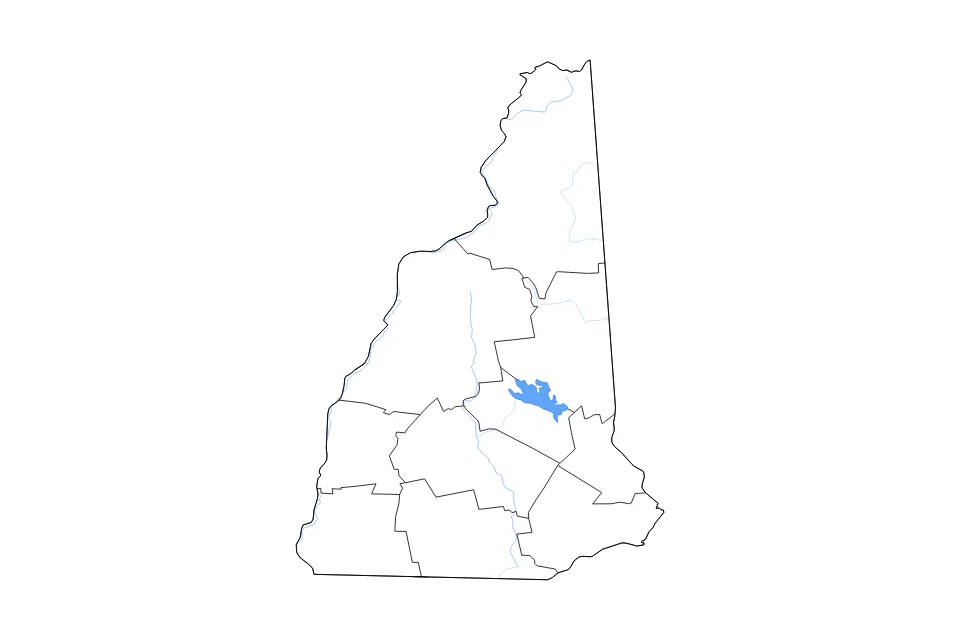 Mapa de New Hampshire de tipo contorno, subdivisiones, lagos y ríos para América del Norte, con contorno, subdivisiones, lagos y ríos con elementos de agua como Lake Winnipesaukee.