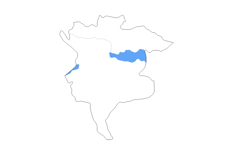 Outline map of M'Sila, Algeria with subdivision borders and major lakes and rivers.