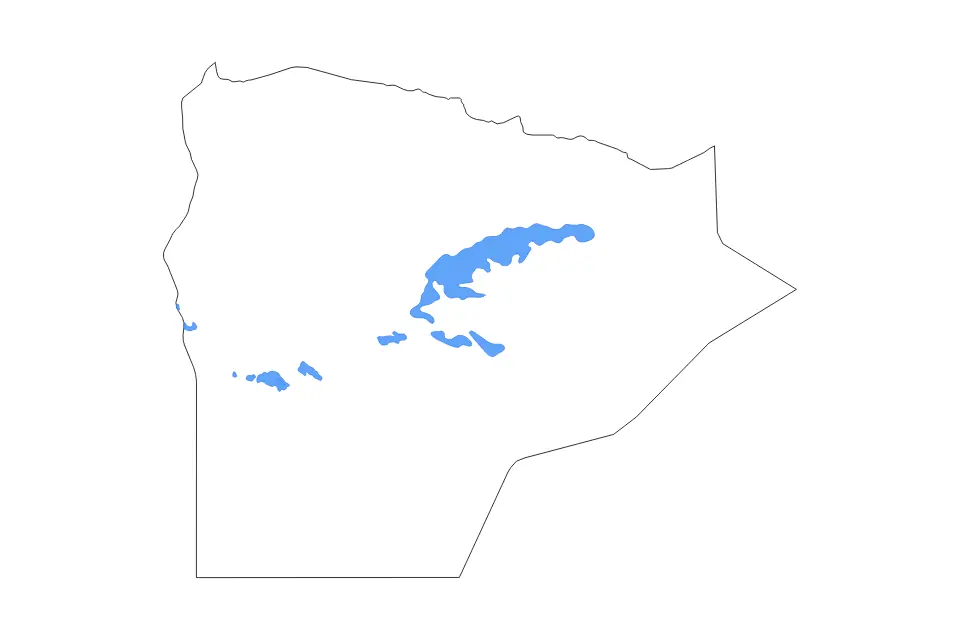 Outline map of Matrouh Governorate, Egypt with subdivision borders and major lakes.