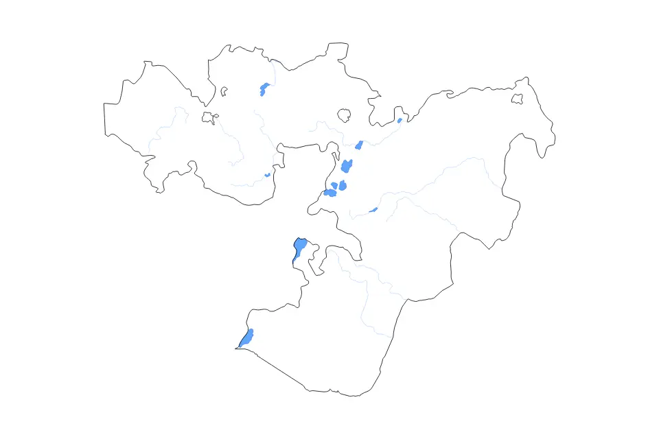 Outline map of Oromia Administrative State, Ethiopia with subdivision borders and major lakes and rivers.