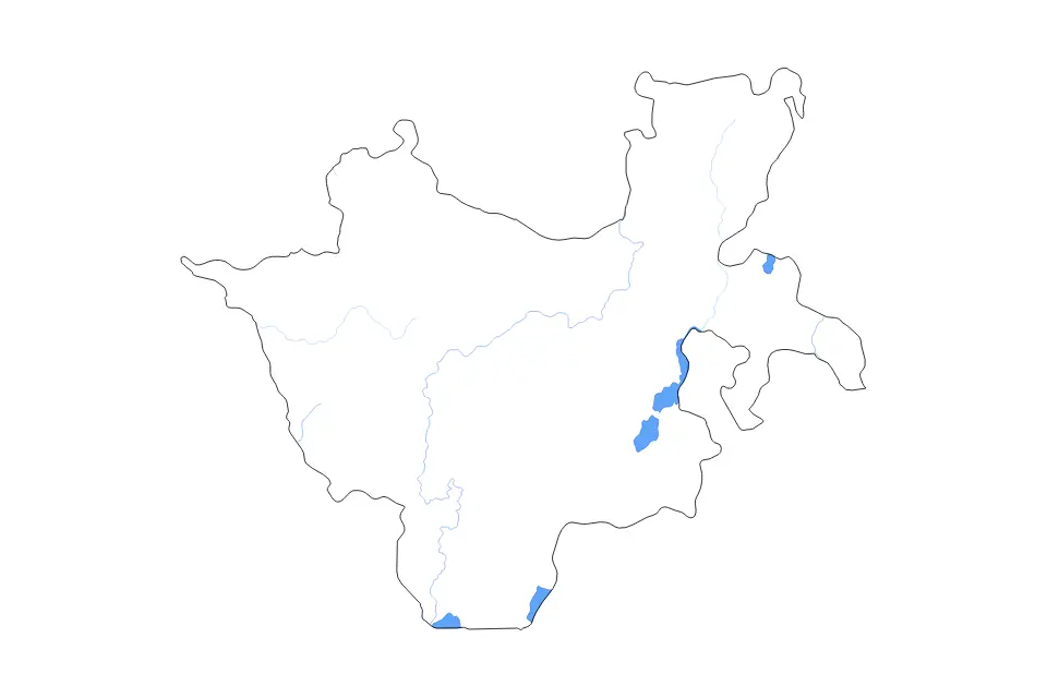 Outline map of Southern Nations Administrative State, Ethiopia with subdivision borders and major lakes and rivers.