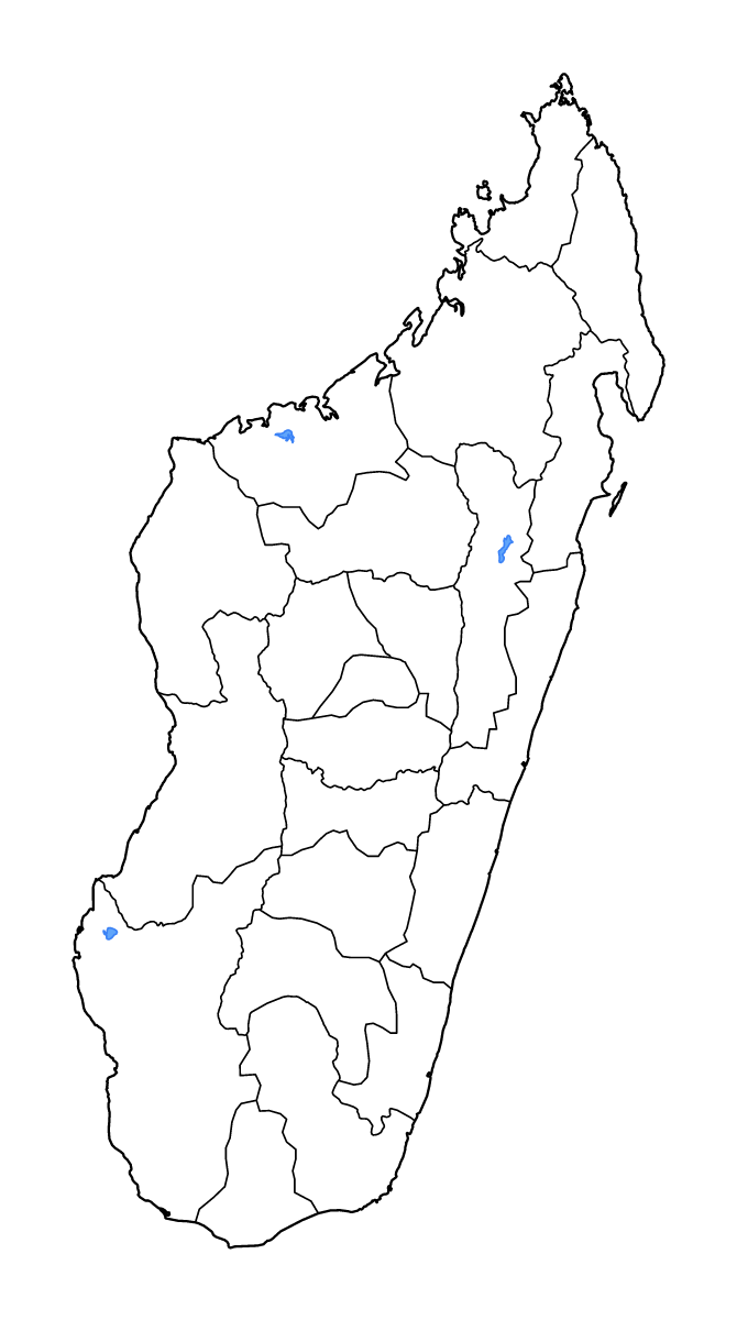Mapa de contorno de Madagascar con límites administrativos internos, lagos y ríos.