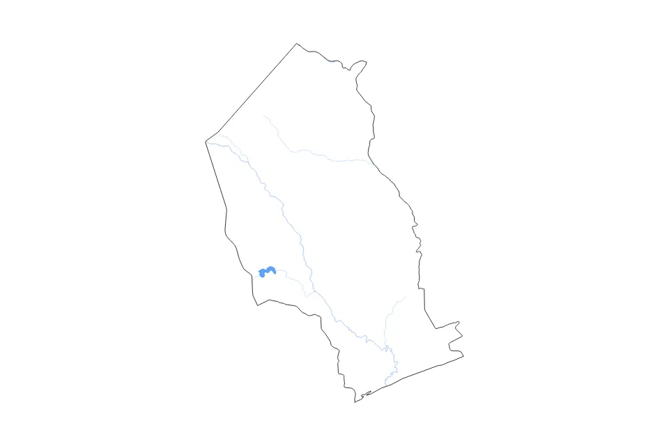 Outline map of Gaza, Mozambique with subdivision borders and major lakes and rivers.