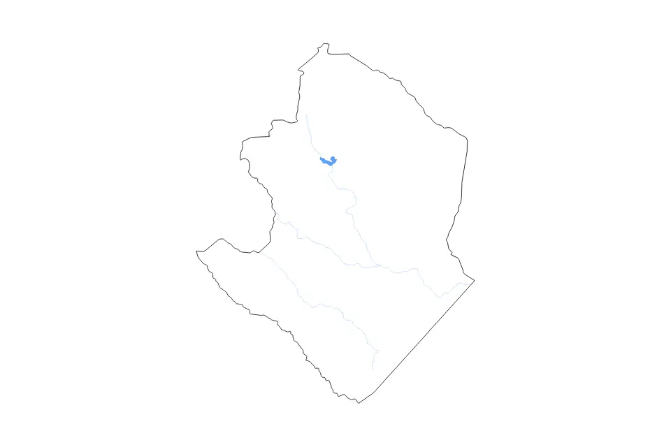 Outline map of Masvingo, Zimbabwe with subdivision borders and major lakes and rivers.