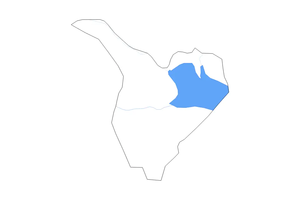 Outline map of Samukh District, Azerbaijan with subdivision borders and major lakes and rivers.