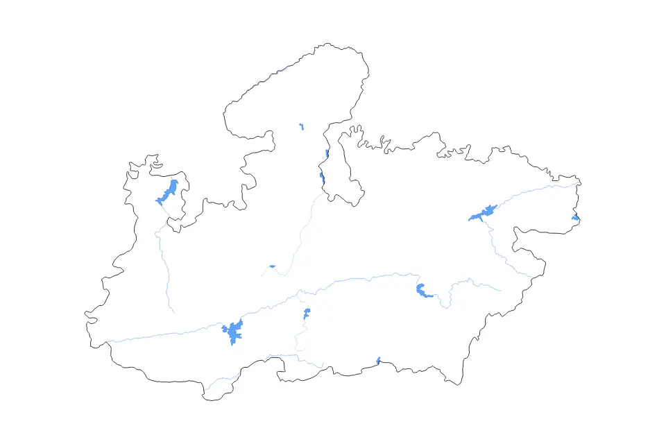 Outline map of Madhya Pradesh, India with subdivision borders and major lakes and rivers.