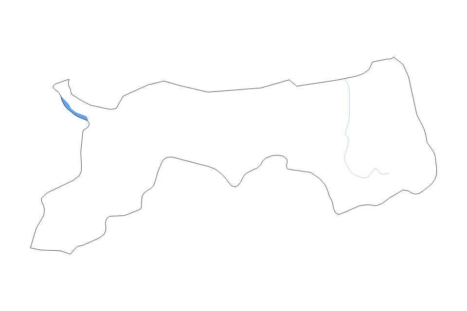 Outline map of Tottori Prefecture, Japan with subdivision borders and major lakes and rivers.
