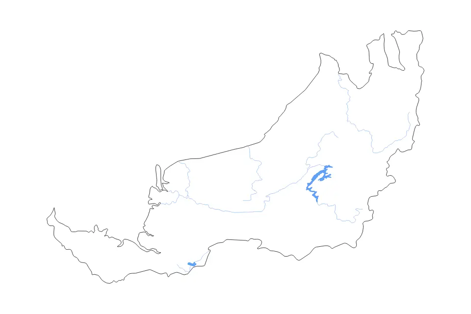 Outline map of Sarawak, Malaysia with subdivision borders and major lakes and rivers.
