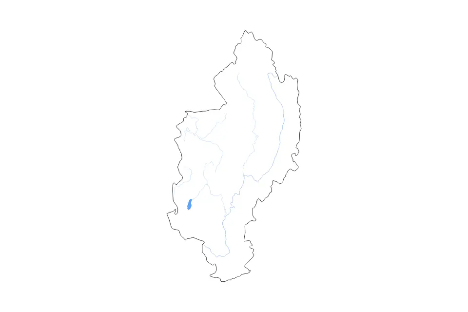 Outline map of Kachin State, Myanmar with subdivision borders and major lakes and rivers.