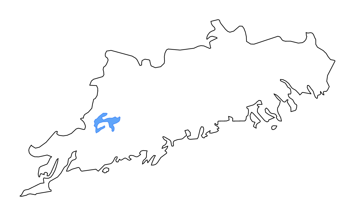 Mapa de contorno de Uusimaa, Finland con lagos y ríos.