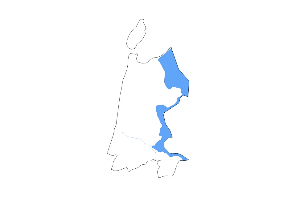 Outline map of North Holland, Netherlands with subdivision borders and major lakes and rivers.
