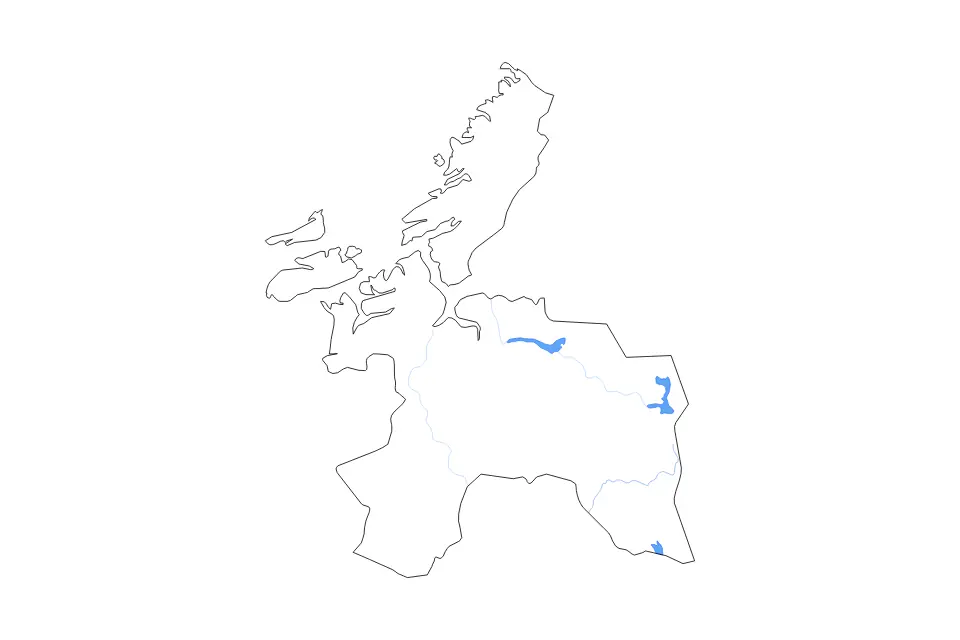 Outline map of Sør-Trøndelag County, Norway with subdivision borders and major lakes and rivers.