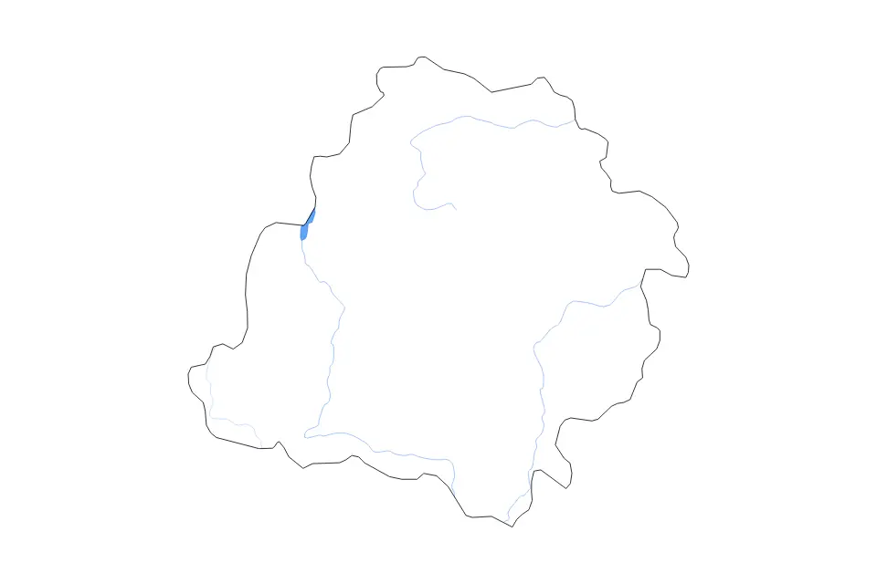 Outline map of Łódź Voivodeship, Poland with subdivision borders and major lakes and rivers.