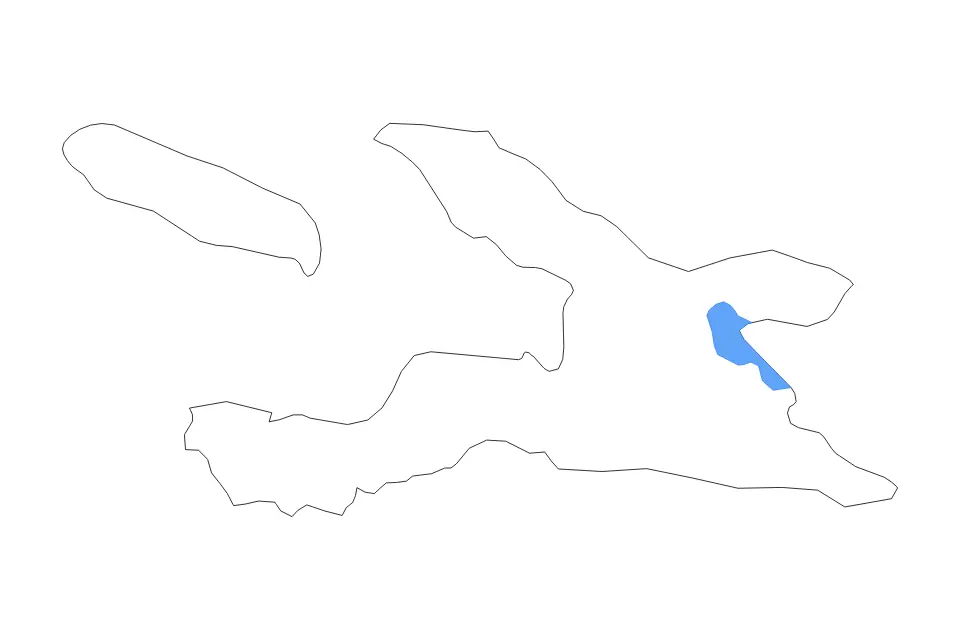 Outline map of Ouest Department, Haiti with subdivision borders and major lakes.