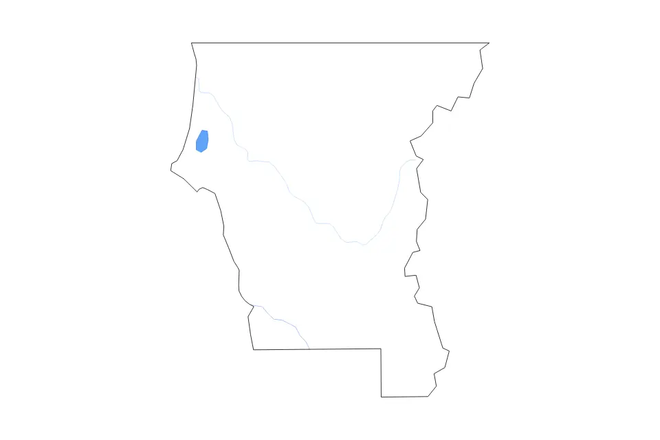 Outline map of Del Norte County, California with subdivision borders and major lakes and rivers.