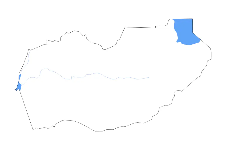 Outline map of El Dorado County, California with subdivision borders and major lakes and rivers.