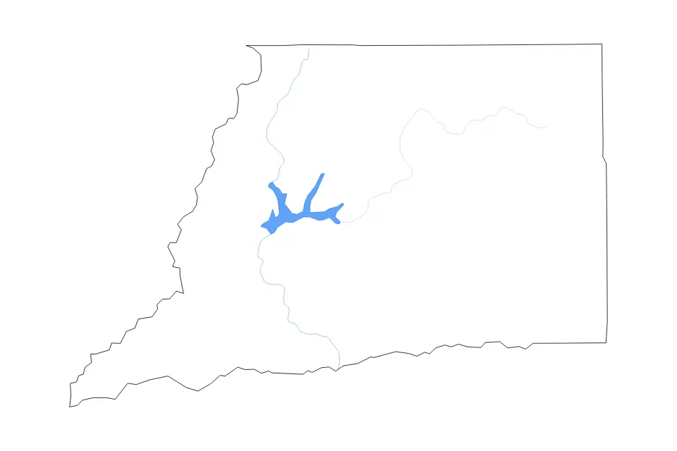 Outline map of Shasta County, California with subdivision borders and major lakes and rivers.