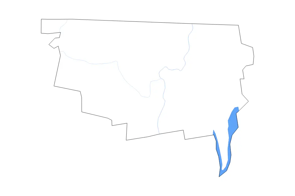 Outline map of Franklin County, Massachusetts with subdivision borders and major lakes and rivers.