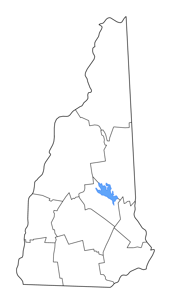 Mapa de contorno de New Hampshire, United States con límites administrativos internos, lagos y ríos.