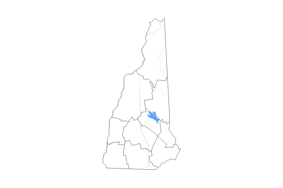 Mapa de New Hampshire, United States de tipo contorno, subdivisiones, lagos y ríos para América del Norte, con contorno, subdivisiones, lagos y ríos con elementos de agua como Lake Winnipesaukee.