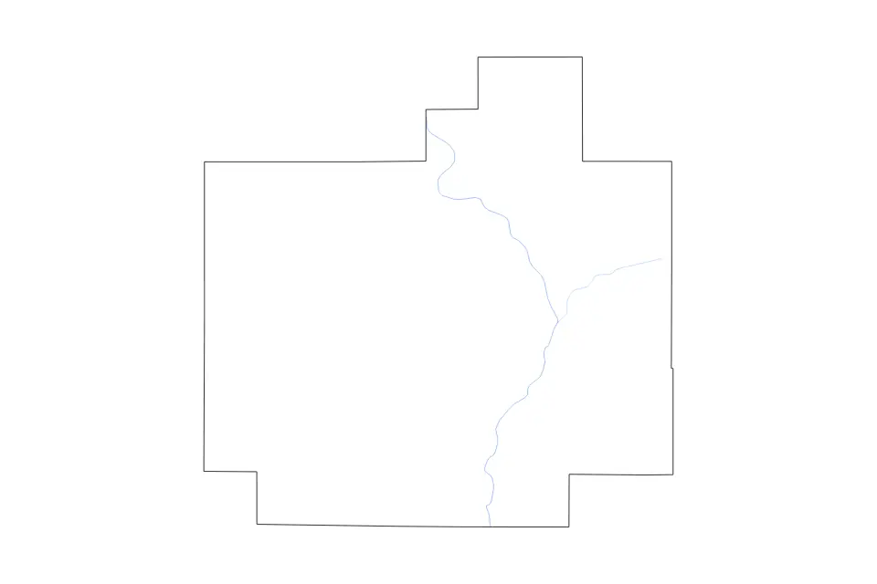 Outline map of De Baca County, New Mexico with subdivision borders and rivers.