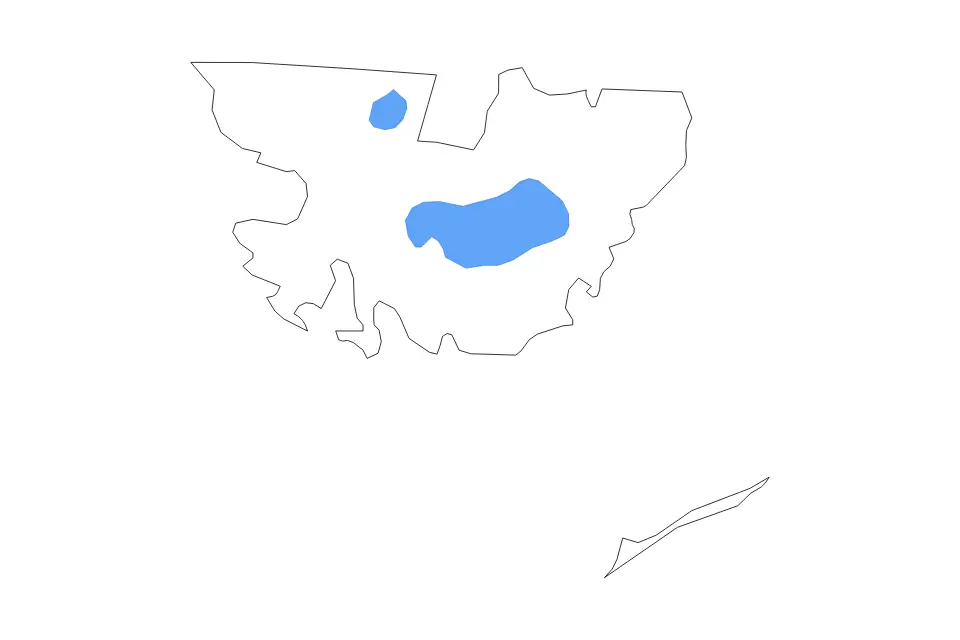Outline map of Hyde County, North Carolina with subdivision borders and major lakes.