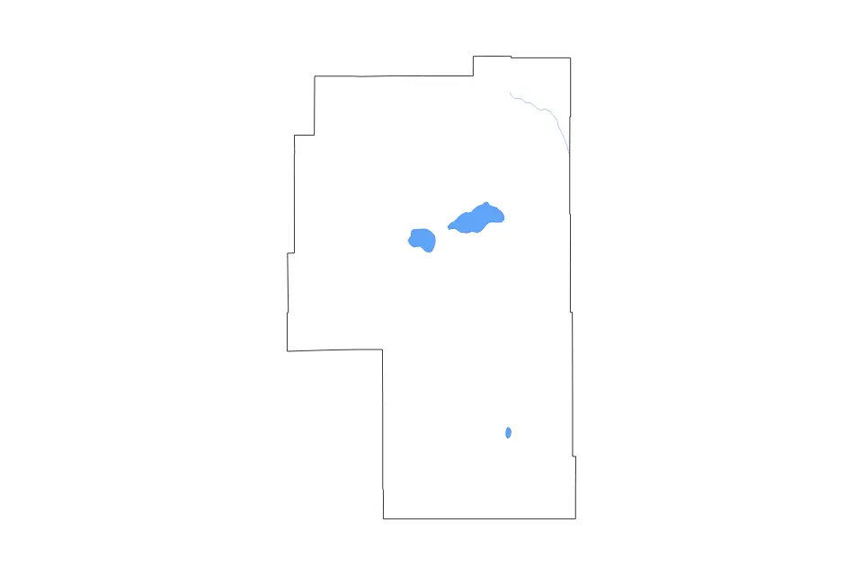Outline map of Harney County, Oregon with subdivision borders and major lakes and rivers.
