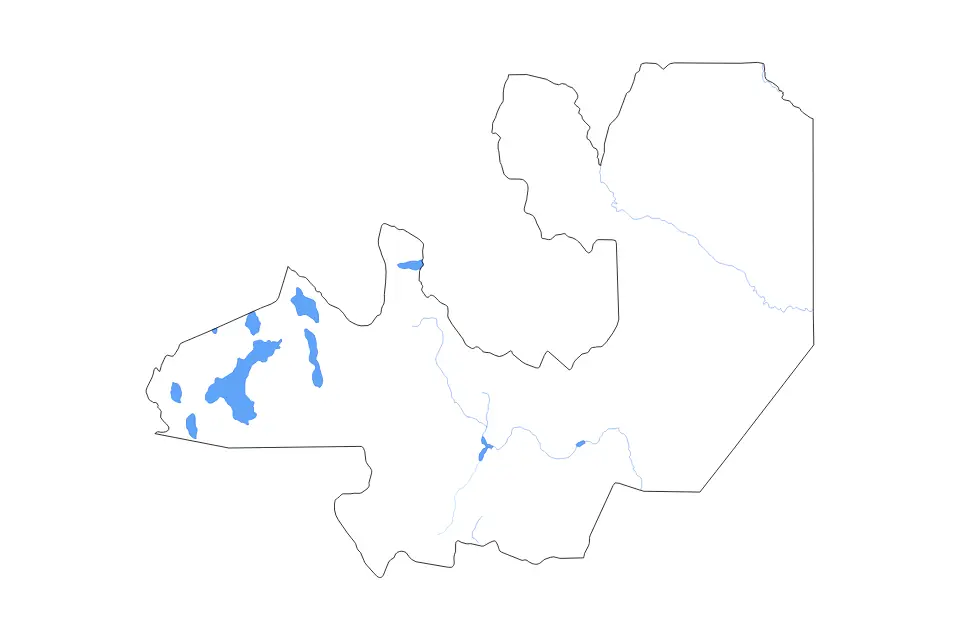 Outline map of Salta, Argentina with subdivision borders and major lakes and rivers.