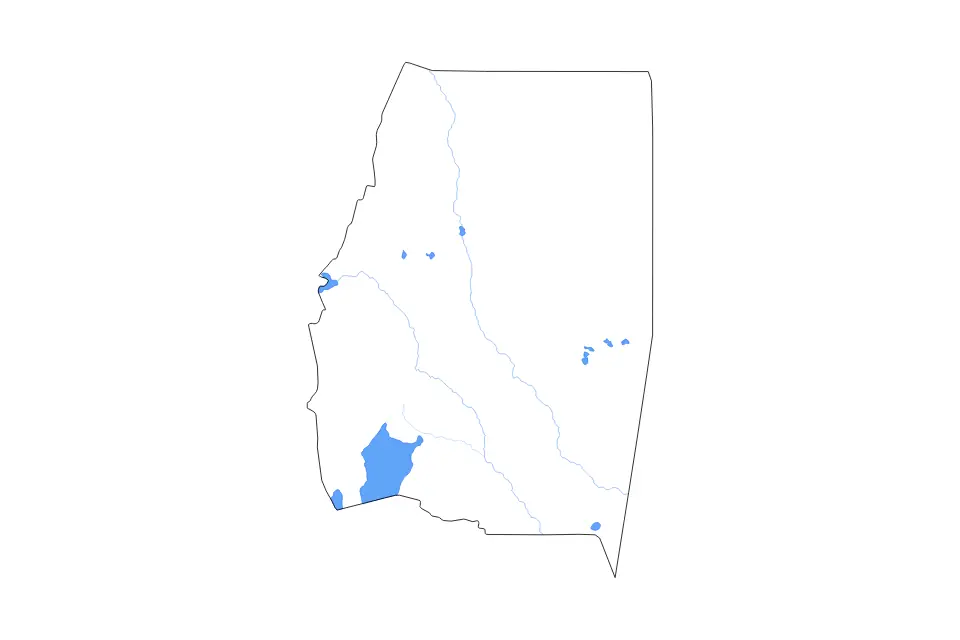 Outline map of Santiago del Estero, Argentina with subdivision borders and major lakes and rivers.