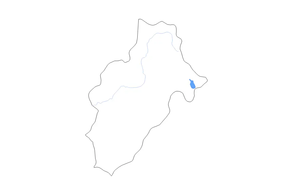 Outline map of Moquegua Department, Peru with subdivision borders and major lakes and rivers.